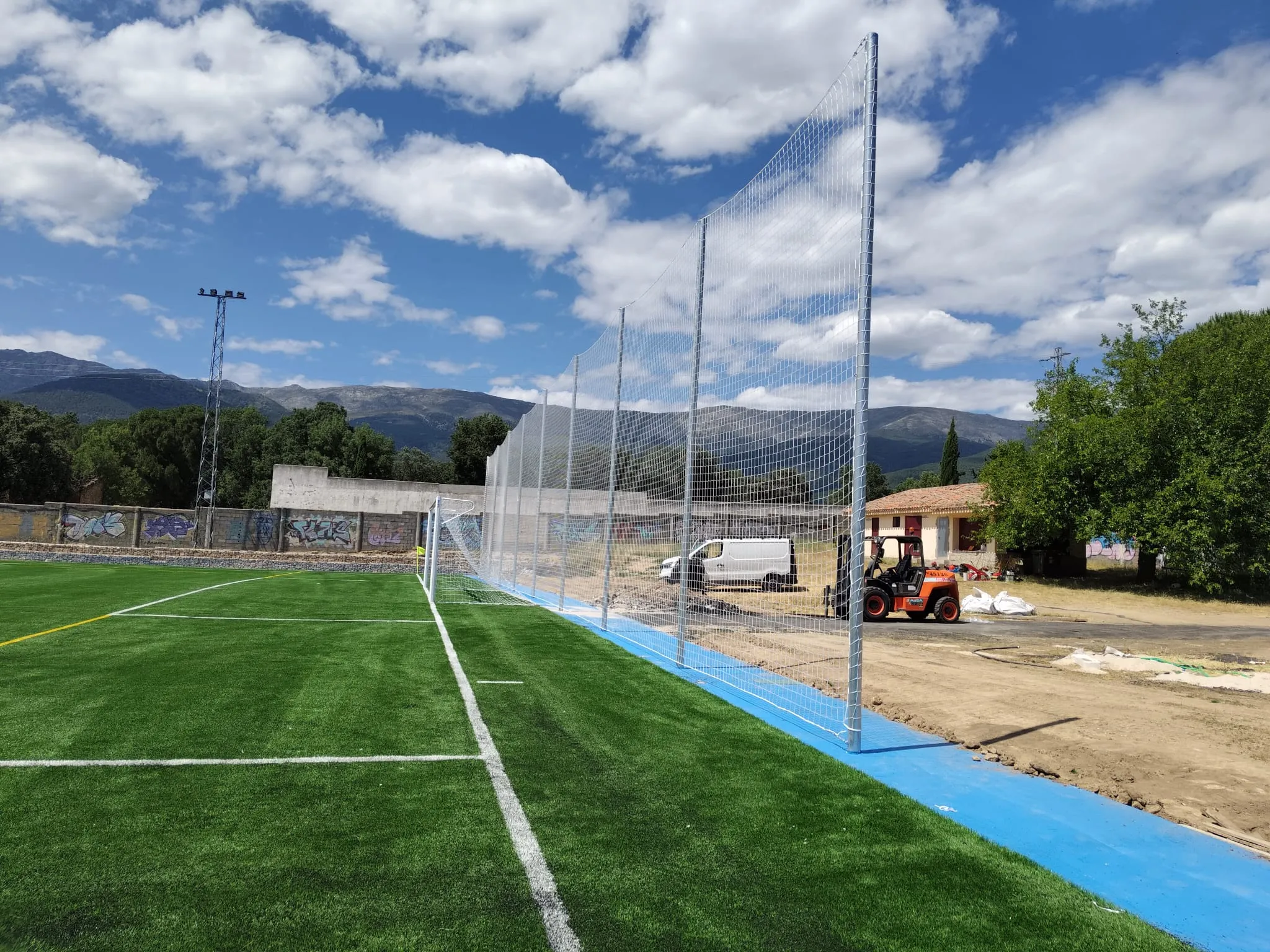 La Adrada — photo 1